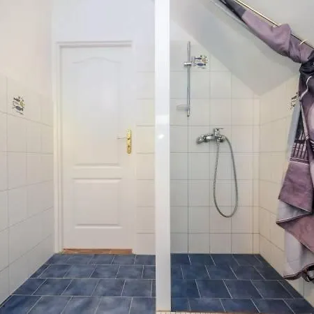 Apartment Pokoj Z Lazienka Na Poddaszu